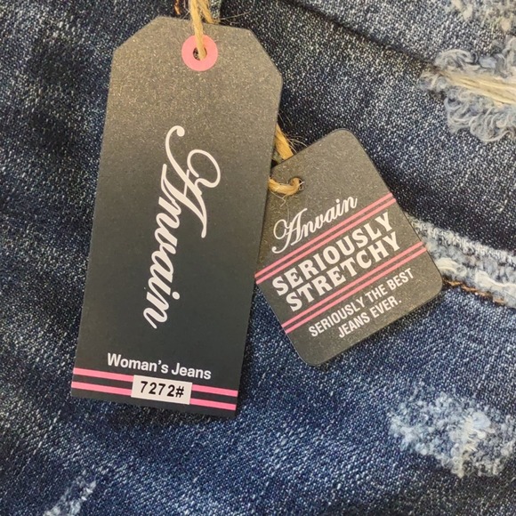 Mid Rise Distressed Front Roll Cuff Shorts 12 by Anvain - Picture 6 of 11